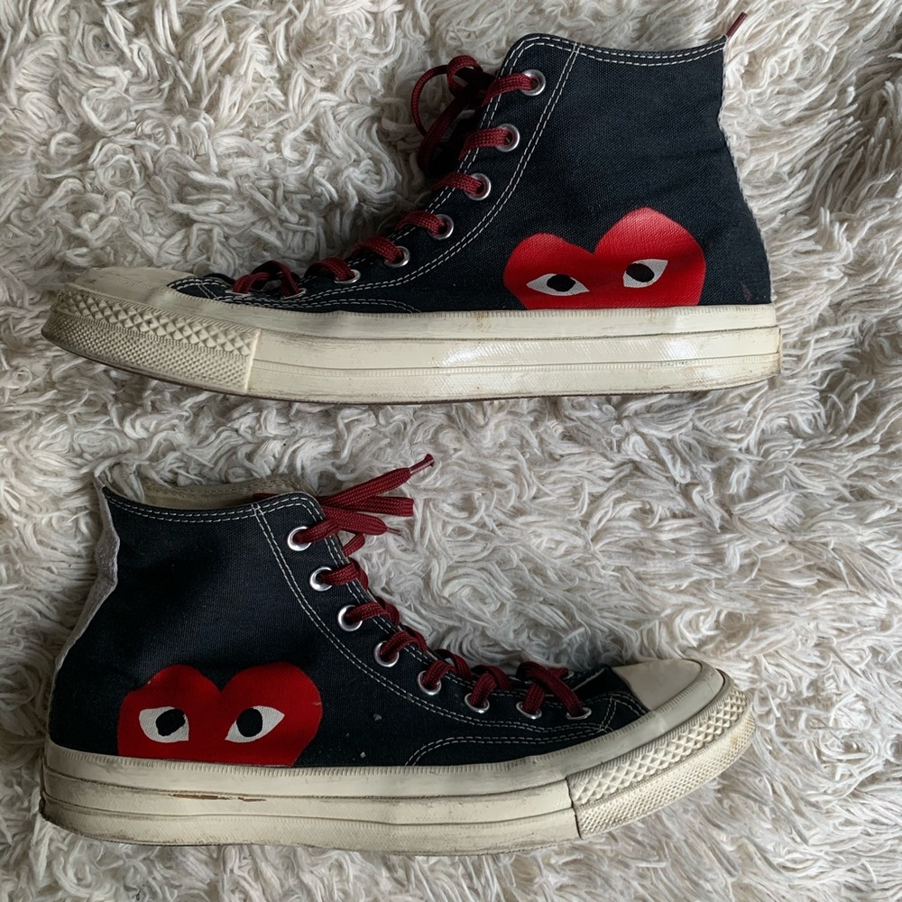 converse play black hi tops